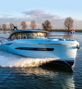 Van den Hoven Voyager 50